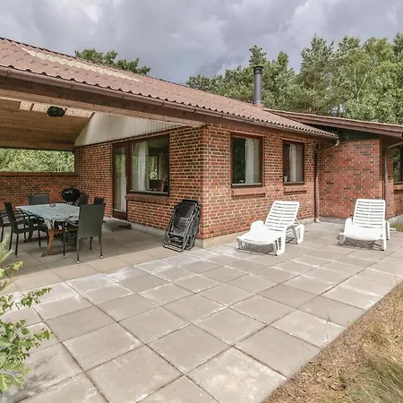 Holiday home Beautiful In Nexo With Kitchen